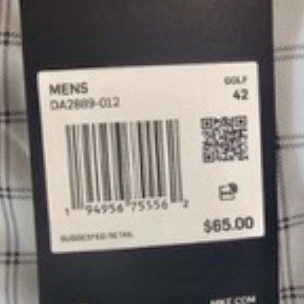 LN Nike Men's White, Taupe and Black Plaid Shorts. 2 Side Pockets & 2 flat back - Picture 6 of 6